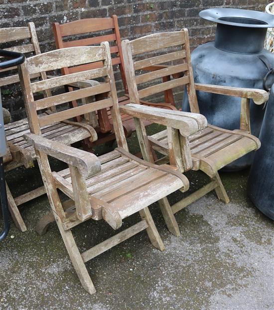 4 folding garden chairs(-)